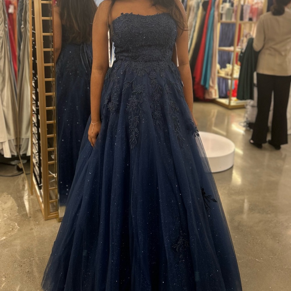 Elegant Navy Blue Prom Dress